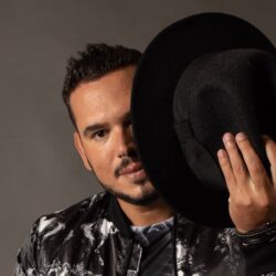 Olive3 Unveils Uplifting Progressive House Single One by One