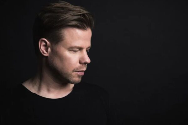 The Master Plan Evolved: Ferry Corsten and Trance Titans Recalibrate the Groundbreaking BLUEPRINT The Master Plan Evolved: Ferry Corsten and Trance Titans Recalibrate the Groundbreaking BLUEPRINT